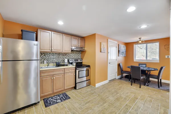 $2,790 | 163 Cambridge Court, Bushkill, PA 18324