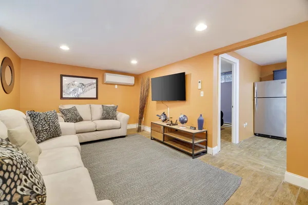 $2,790 | 163 Cambridge Court, Bushkill, PA 18324