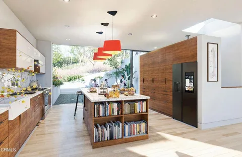 $349,000 | 1070 Oban Drive, Los Angeles, CA 90065