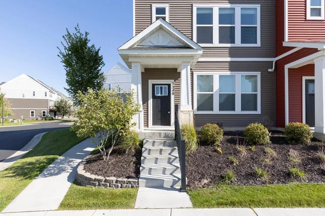 $384,900 | 5248 Hampton Street Northeast, Prior Lake, MN 55372