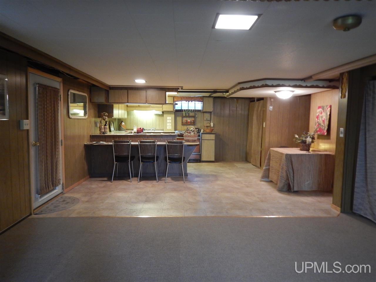 7402 County 426 M.5 Road Gladstone, MI 49837 - Photo 12 of 21 Gallery Image 12
