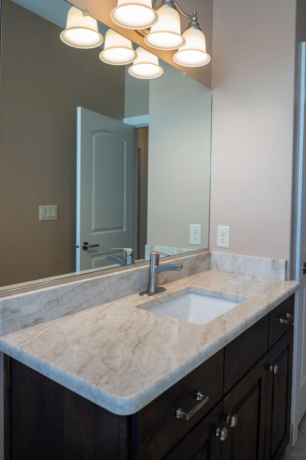 722 East 1070th Street South St. George, UT 84790 - Photo 41 of 60 LAB_3168