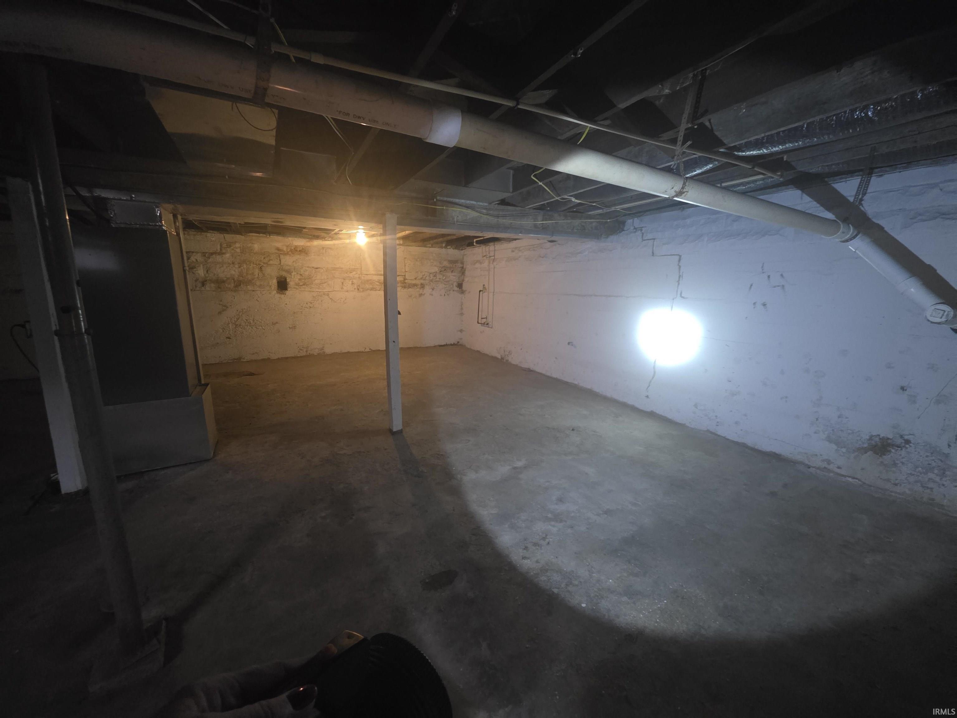 1028 R Street Bedford, IN 47421 - Photo 27 of 35