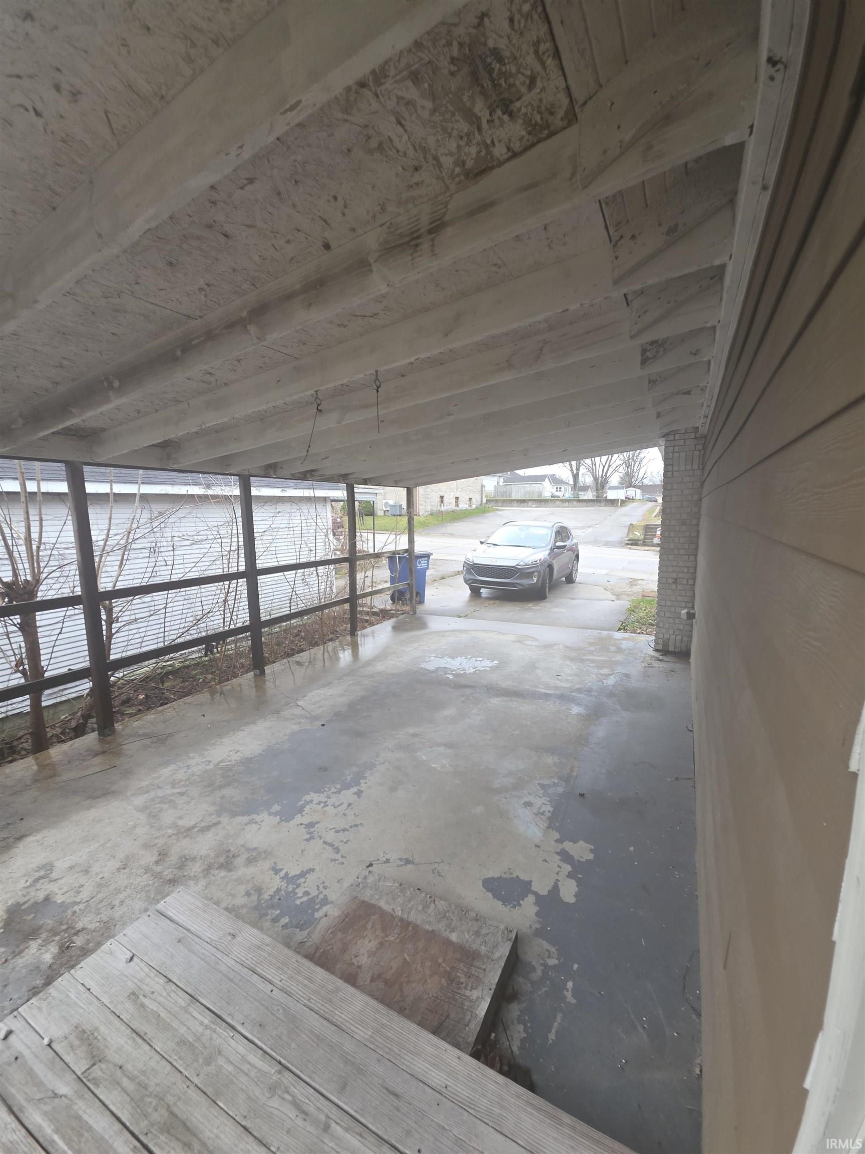 1028 R Street Bedford, IN 47421 - Photo 32 of 35