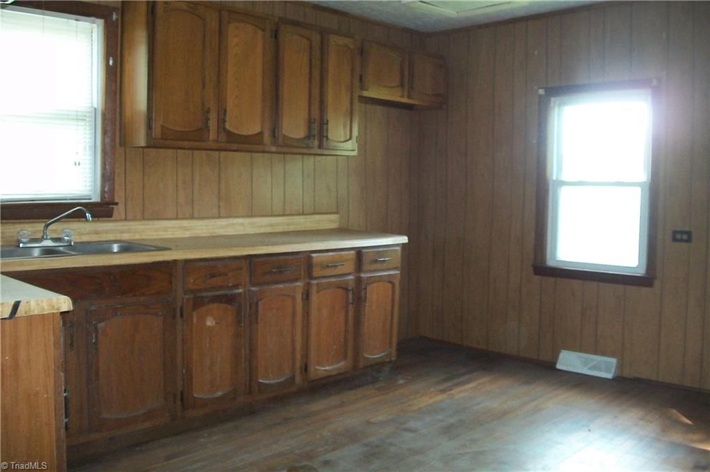 8378 Reynolda Road Pfafftown, NC 27040 - Photo 11 of 29 Gallery Image 11