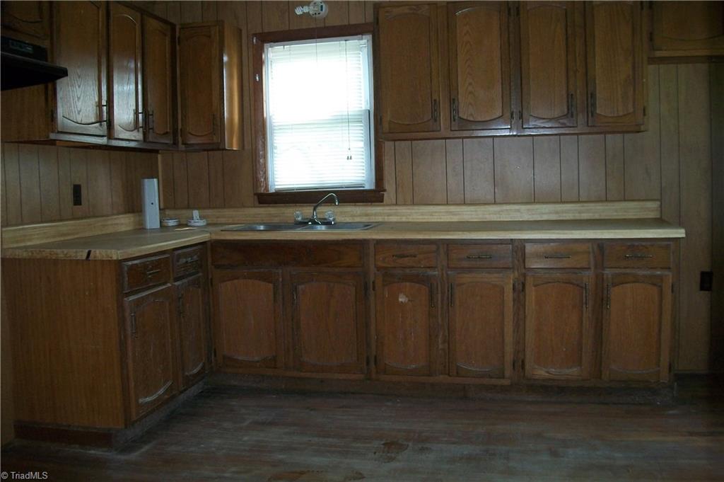 8378 Reynolda Road Pfafftown, NC 27040 - Photo 12 of 29 Gallery Image 12
