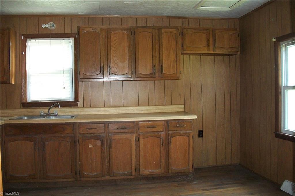8378 Reynolda Road Pfafftown, NC 27040 - Photo 14 of 29 Gallery Image 14