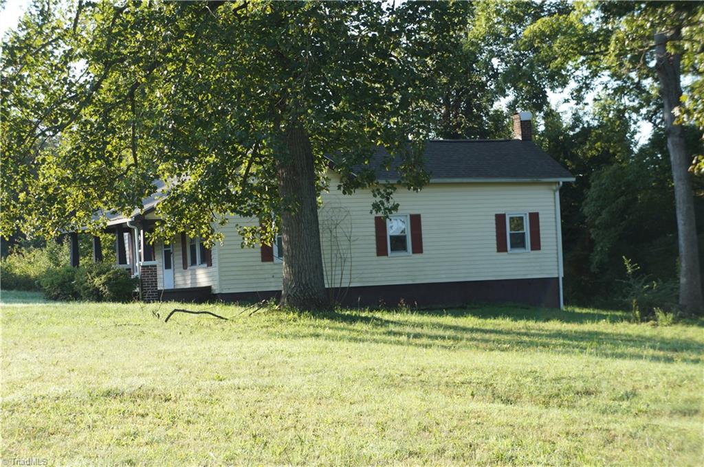 8378 Reynolda Road Pfafftown, NC 27040 - Photo 26 of 29 Gallery Image 26