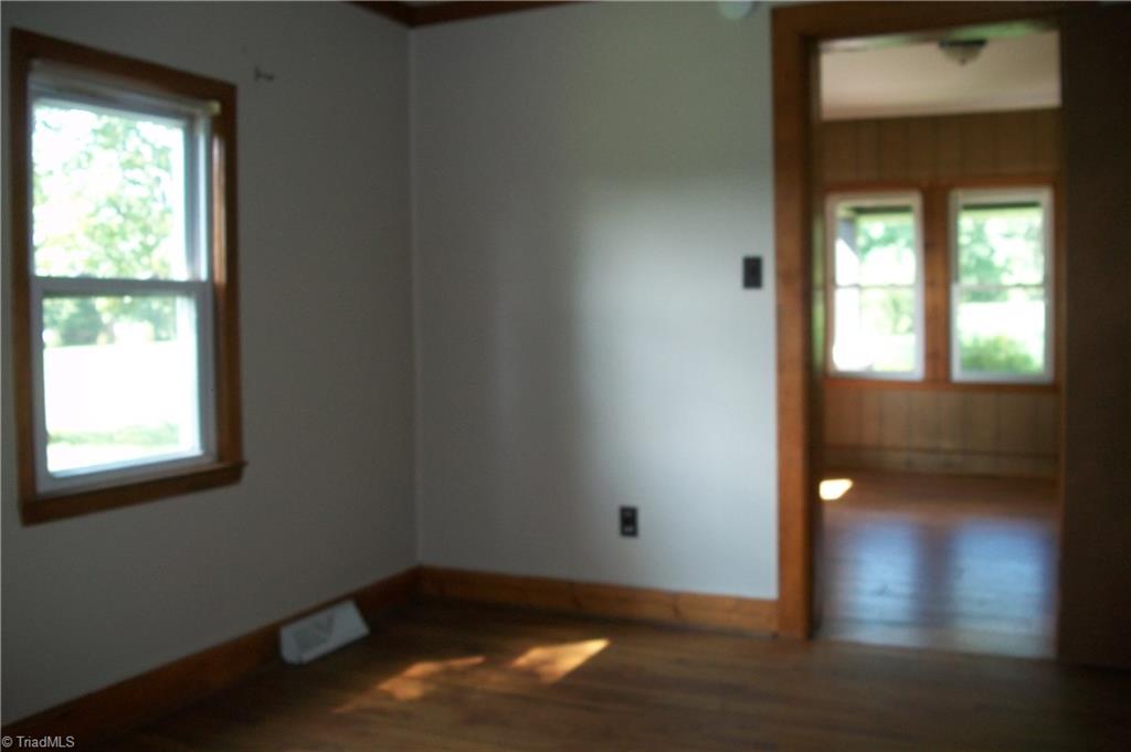 8378 Reynolda Road Pfafftown, NC 27040 - Photo 9 of 29 Gallery Image 9