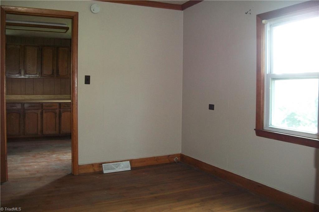 8378 Reynolda Road Pfafftown, NC 27040 - Photo 10 of 29 Gallery Image 10