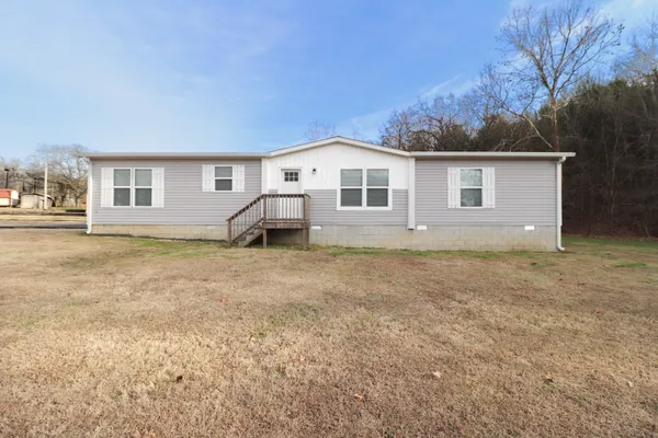 $449,900 | 186 Aggie Perry Road, Bethpage, TN 37022
