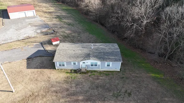 $449,900 | 186 Aggie Perry Road, Bethpage, TN 37022