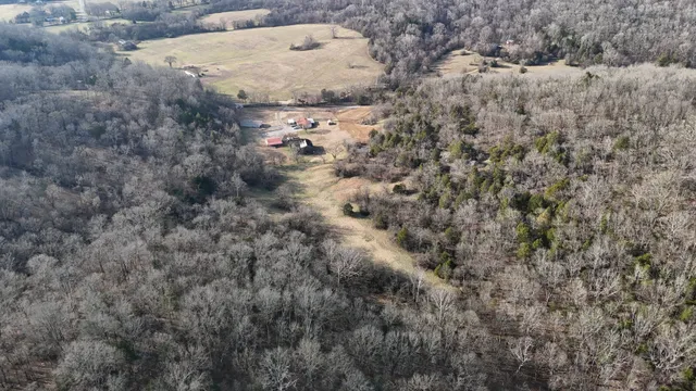 $459,500 | 186 Aggie Perry Road, Bethpage, TN 37022