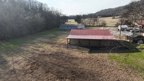 $449,900 | 186 Aggie Perry Road, Bethpage, TN 37022