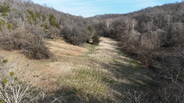 $449,900 | 186 Aggie Perry Road, Bethpage, TN 37022
