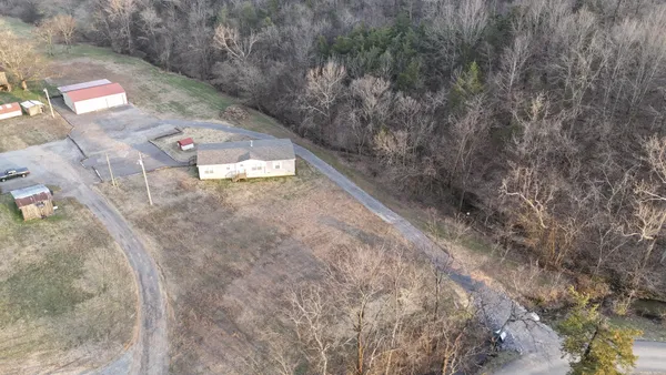 $449,900 | 186 Aggie Perry Road, Bethpage, TN 37022