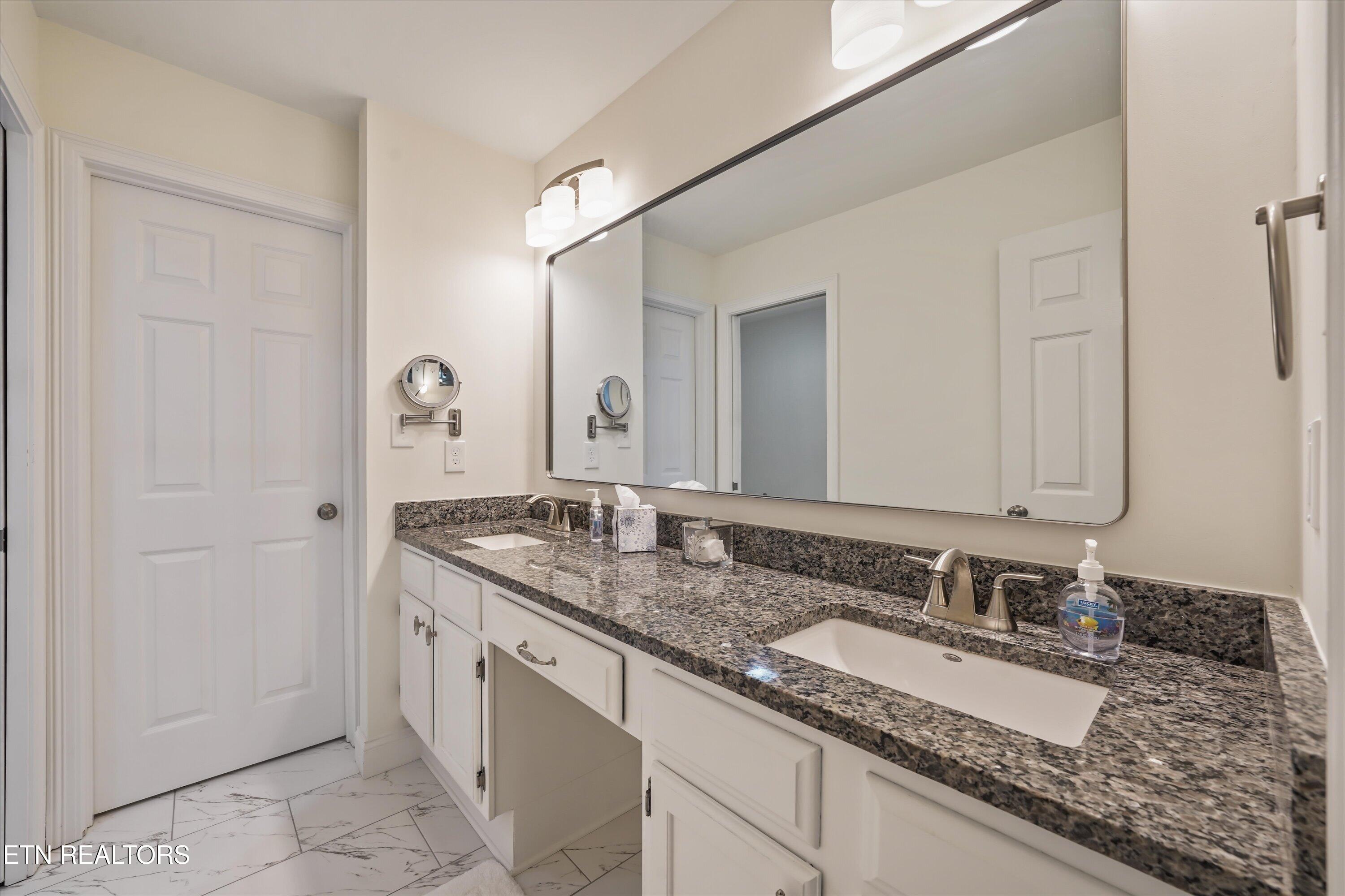 9117 Colchester Ridge Road Knoxville, TN 37922 - Photo 26 of 42 30-9117 Colchester Ridge Rd 09