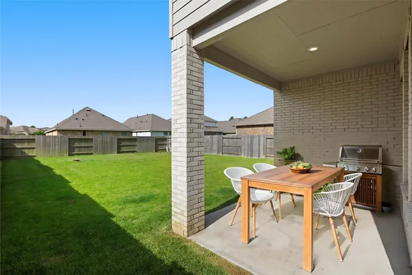 $2,295 | 4914 Chester Lake Lane, Porter, TX 77365