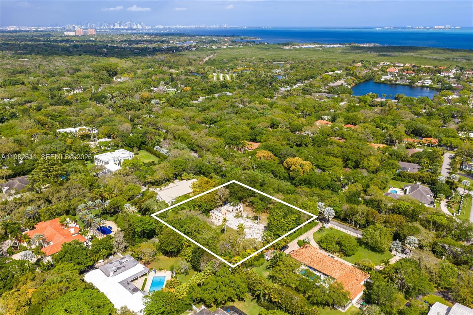 10550 Old Cutler Road Coral Gables, FL 33156 - Photo 10 of 24 a view of a city