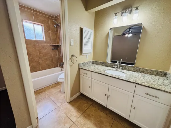 $1,850 | 22219 Acorn Valley Drive, Spring, TX 77389