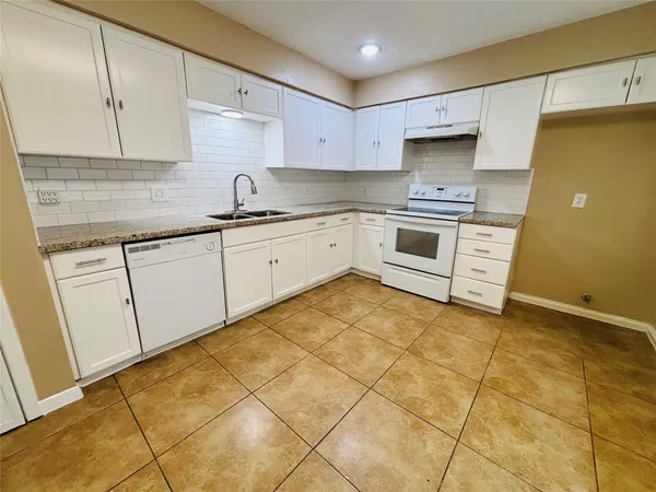 $1,850 | 22219 Acorn Valley Drive, Spring, TX 77389