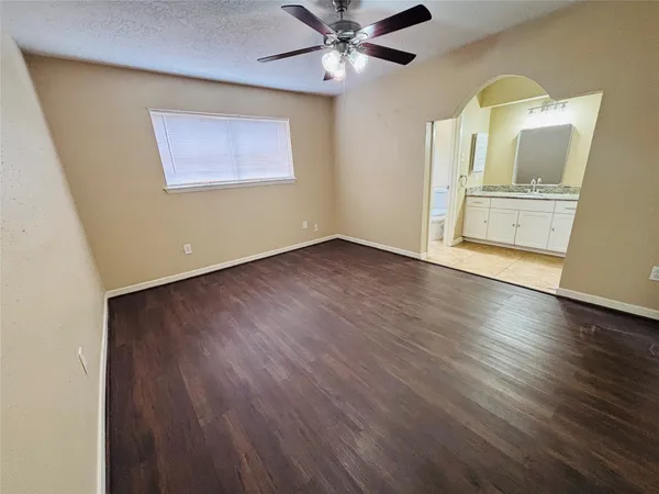 $1,850 | 22219 Acorn Valley Drive, Spring, TX 77389