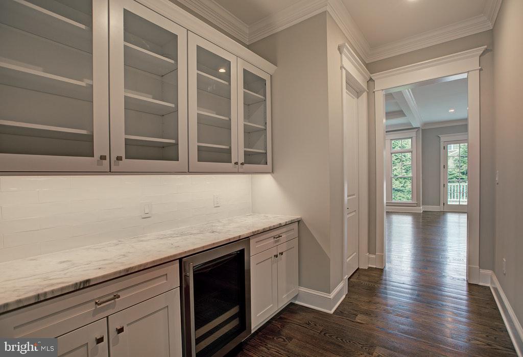 1922 Byrd Road Vienna, VA 22182 - Photo 17 of 48 Buttlers pantry