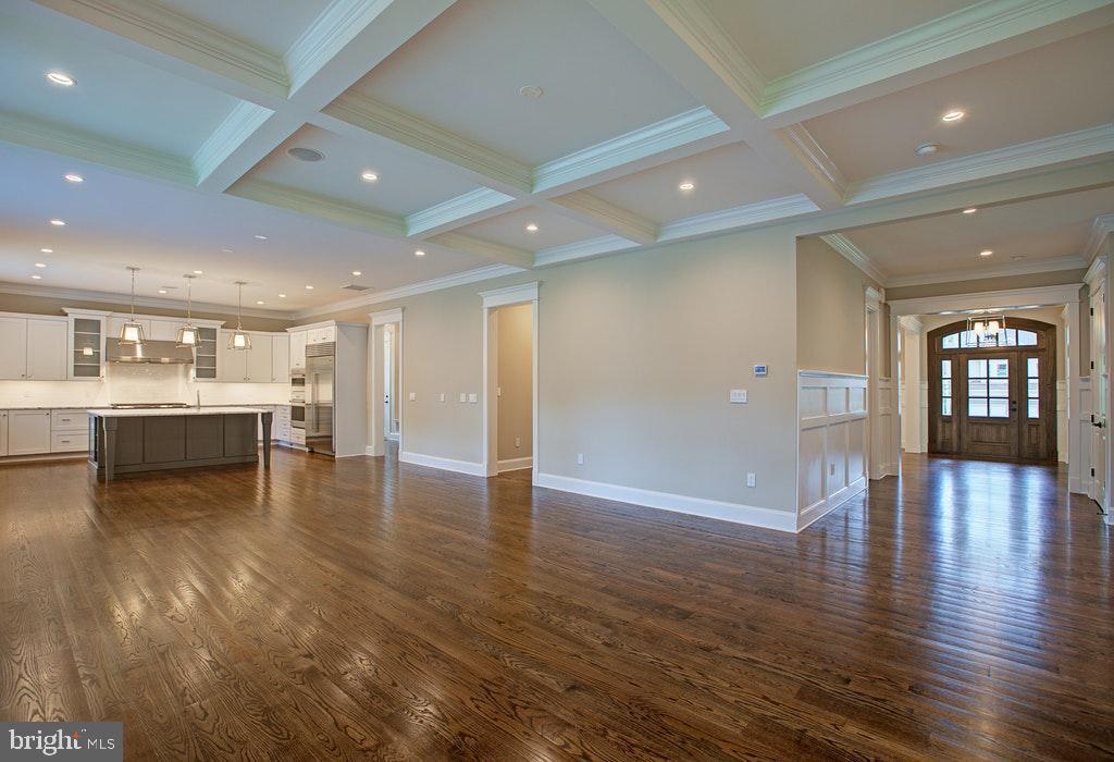 1922 Byrd Road Vienna, VA 22182 - Photo 23 of 48 Family room