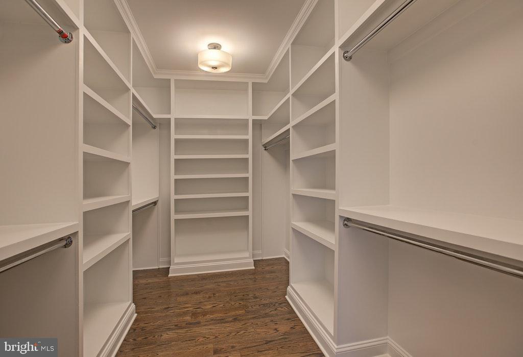 1922 Byrd Road Vienna, VA 22182 - Photo 27 of 48 Master walk-in closet 1
