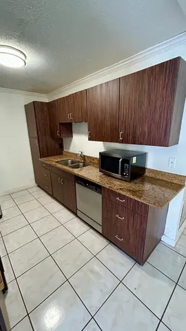 $2,400 | 141 Plumage Lane, West Palm Beach, FL 33415