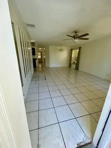 $2,400 | 141 Plumage Lane, West Palm Beach, FL 33415