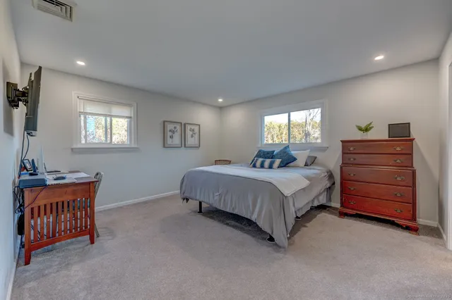 $479,900 | 438 Foote Road, Glastonbury, CT 06073