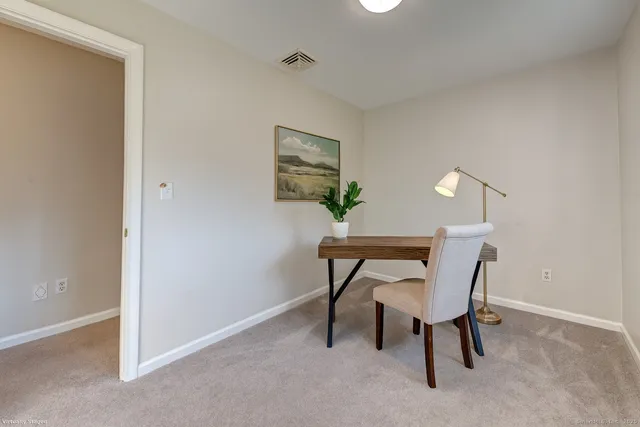 $479,900 | 438 Foote Road, Glastonbury, CT 06073