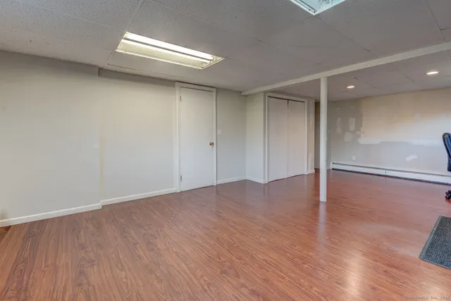 $479,900 | 438 Foote Road, Glastonbury, CT 06073