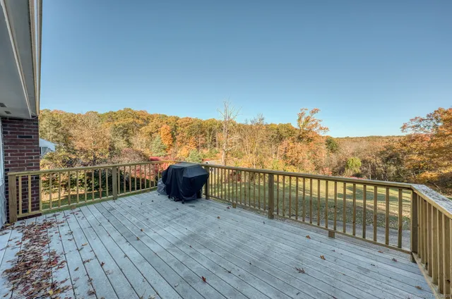 $479,900 | 438 Foote Road, Glastonbury, CT 06073