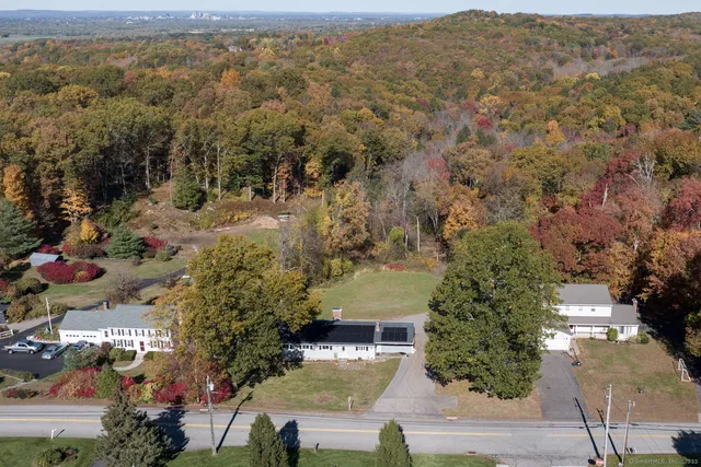 $479,900 | 438 Foote Road, Glastonbury, CT 06073