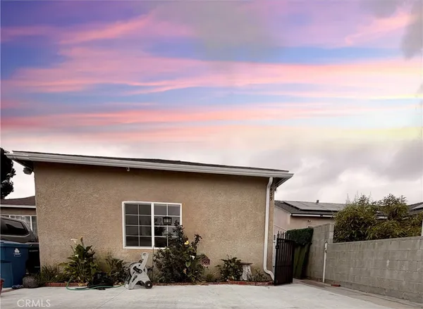$1,850 | 8459 O'Melveny Avenue, Sun Valley, CA 91352