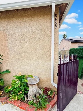 $1,850 | 8459 O'Melveny Avenue, Sun Valley, CA 91352