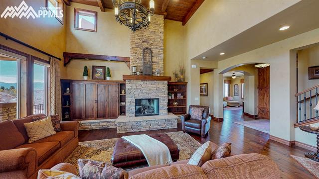 Wonderful Great Rm w/ Fireplace, Built-ins, Soaring Wood Ceiling & Views
