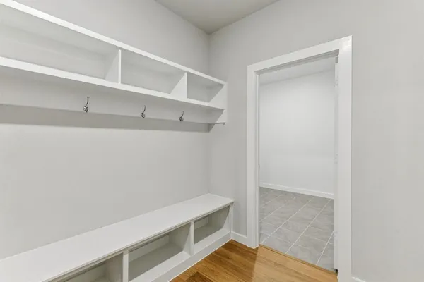 a view of an empty walk in closet