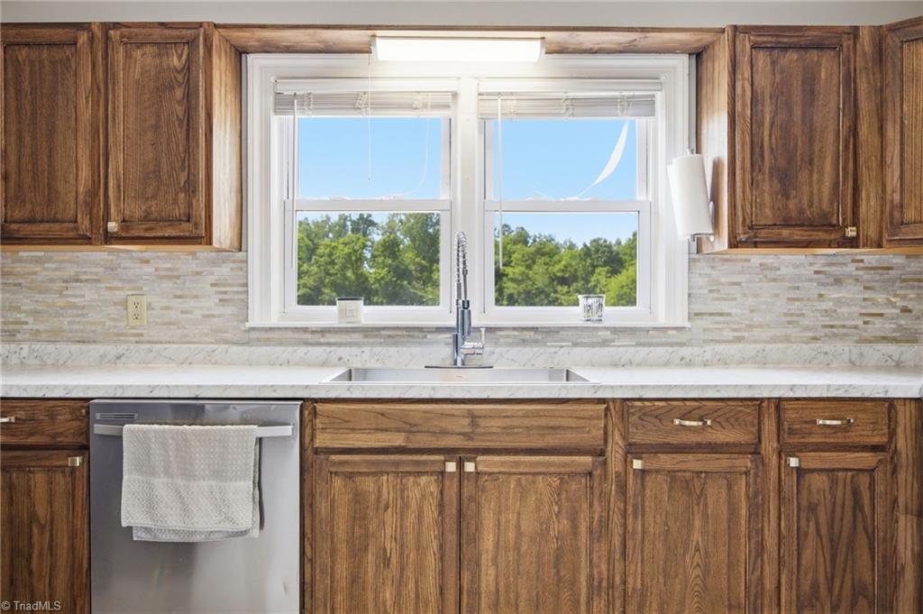 5406 Reidsville Road Walkertown, NC 27284 - Photo 6 of 23