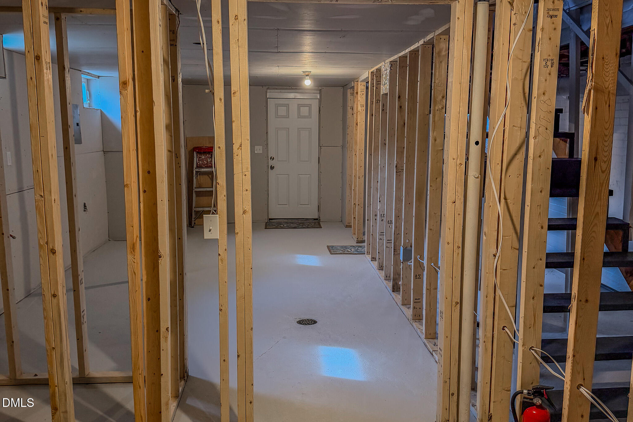 421 Gordon Street Roxboro, NC 27573 - Photo 38 of 40 a view of hallway with shower