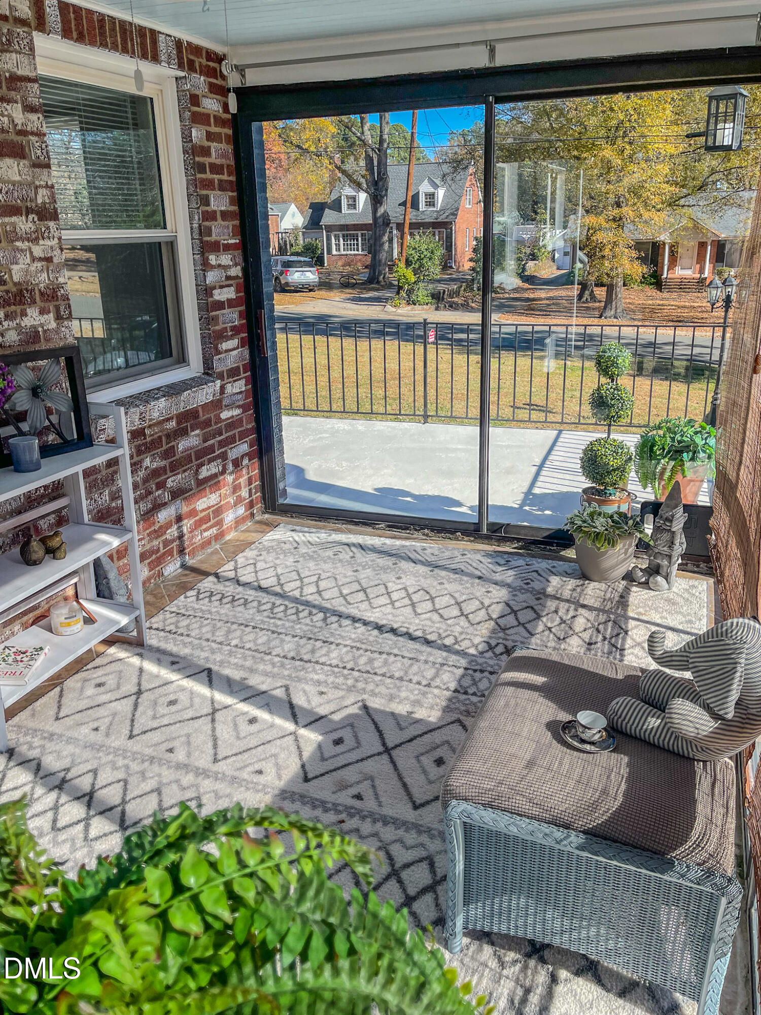 421 Gordon Street Roxboro, NC 27573 - Photo 7 of 40 a living room filled with furniture