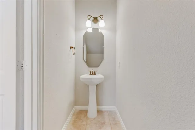 a view of a mirror in a room