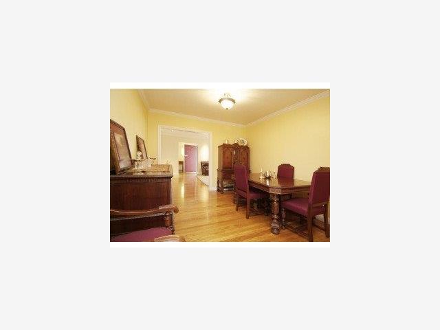 483 Chatham Road Burlingame, CA 94010 - Photo 3 of 9 Gallery Image 3