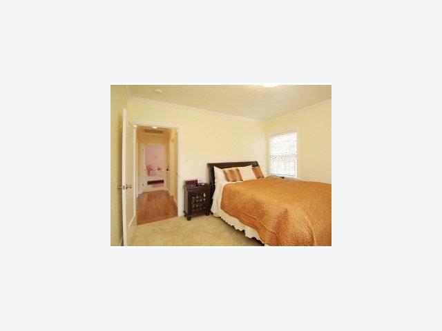 483 Chatham Road Burlingame, CA 94010 - Photo 9 of 9 Gallery Image 9