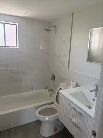 $2,450 | 5460 West 21st Court, Unit 410, Hialeah, FL 33016