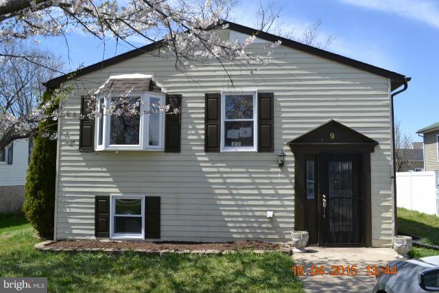 9 Rollwin Road Baltimore, MD 21244 - Photo 1 of 10 Exterior (Front)