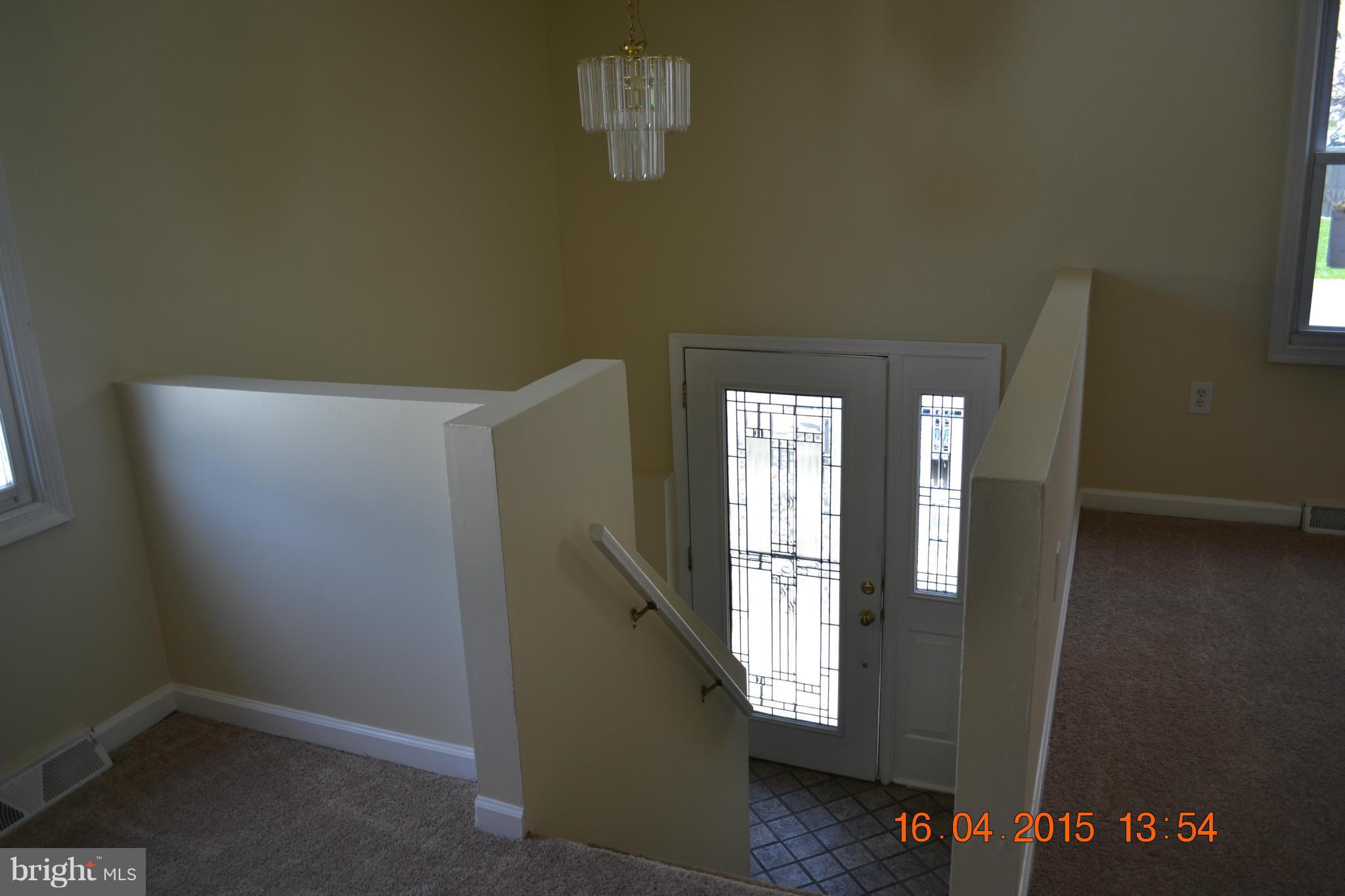 9 Rollwin Road Baltimore, MD 21244 - Photo 6 of 10 entrance