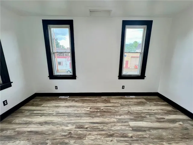 $58,900 | 308 9th Street, Beaver Falls, PA 15010